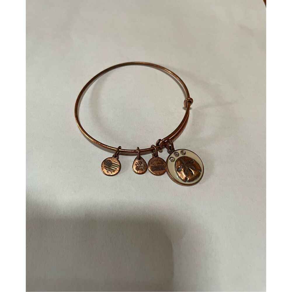 Alex and Ani Sand Dollar Bracelet Swarovski Crystals Bangle 'serendipity"
